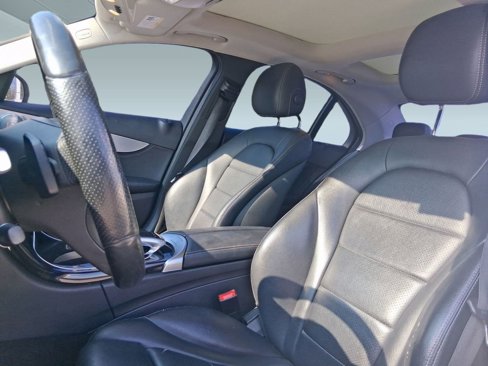 Used 2016 Mercedes-Benz C 300 4MATIC Sedan image 5