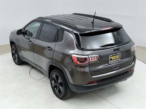Used 2018 Jeep Compass Latitude image 17