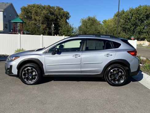 Used 2021 Subaru Crosstrek 2.0i image 3