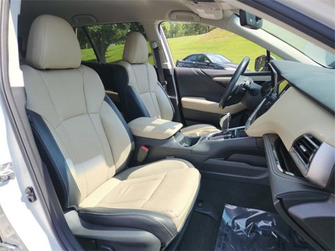 Used 2021 Subaru Outback Limited image 17