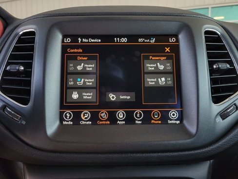 Used 2021 Jeep Compass Trailhawk image 16