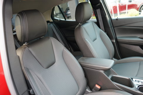 Used 2023 Buick Encore GX Select w/ Sport Touring Package image 29
