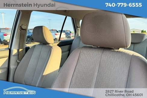 Used 2008 Kia Rondo LX image 21