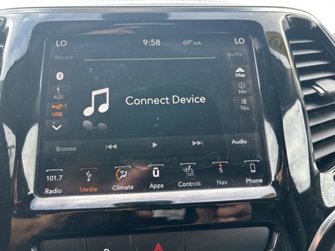 Used 2019 Jeep Cherokee Limited image 7