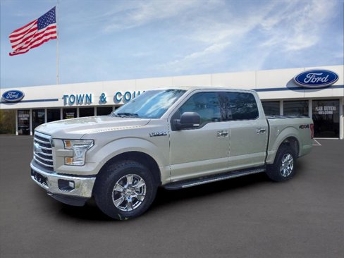 Used 2017 Ford F150 XLT w/ Equipment Group 302A Luxury image 3