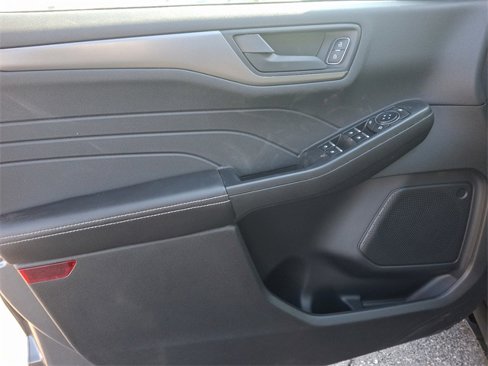 New 2025 Ford Escape Active w/ Cold Weather Package image 9