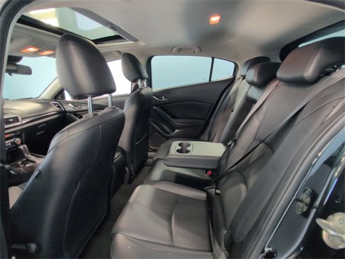 Used 2018 MAZDA MAZDA3 Grand Touring image 8