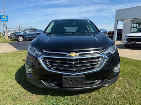 Used 2018 Chevrolet Equinox Premier image 2