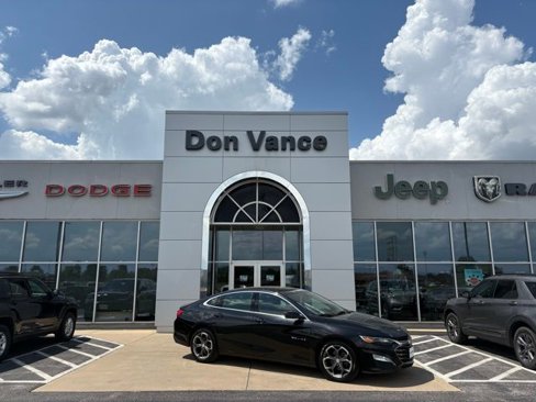 Used 2024 Chevrolet Malibu LT image 1