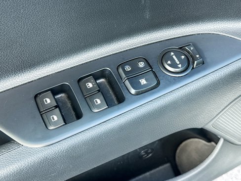 Used 2022 Kia Rio S image 17