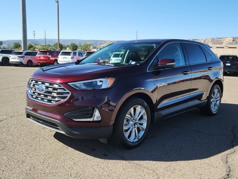 Certified 2024 Ford Edge Titanium image 5