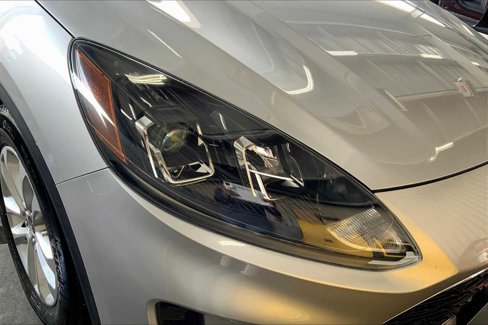 Certified 2020 Ford Escape SE image 26