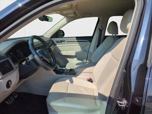 Used 2019 Volkswagen Atlas SE w/ Towing Package image 15