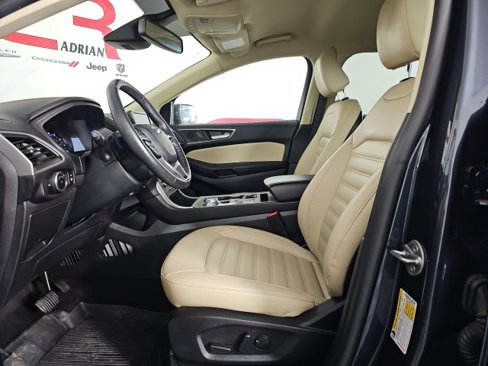 Used 2024 Ford Edge SEL w/ Convenience Package image 9