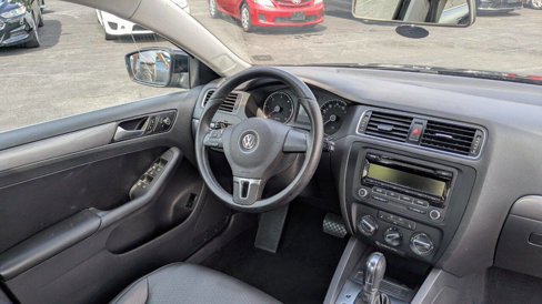 Used 2014 Volkswagen Jetta TDI image 32
