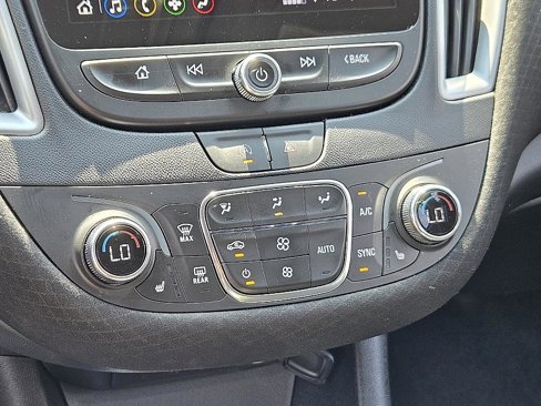 Used 2023 Chevrolet Malibu LT image 23