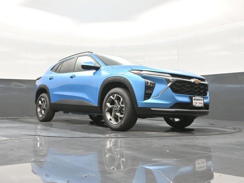 New 2025 Chevrolet Trax LT w/ Driver Confidence Package image 19