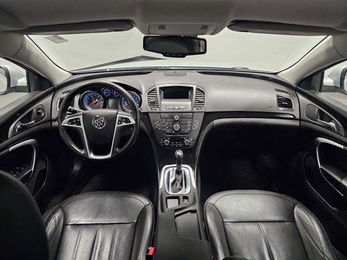 Used 2011 Buick Regal CXL image 16
