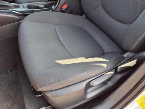 Used 2022 Toyota Corolla LE image 14