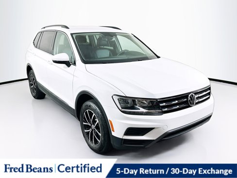 Used 2021 Volkswagen Tiguan SE image 1