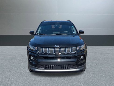 Used 2022 Jeep Compass Limited image 9