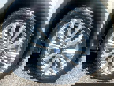 Used 2017 Ford Escape Titanium image 27