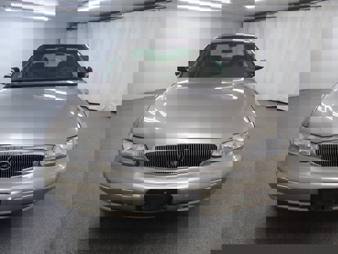 Used 2001 Buick Century Custom image 2