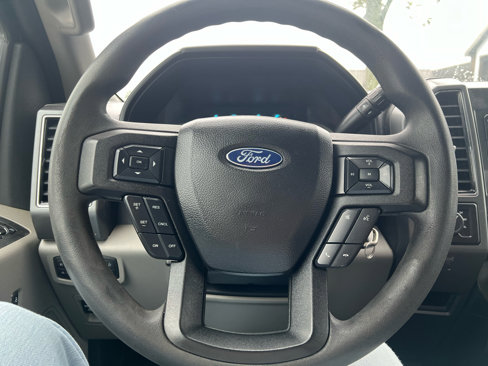 Used 2018 Ford F150 XLT image 4