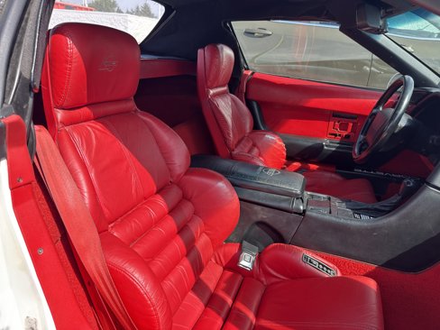 Used 1993 Chevrolet Corvette Convertible image 7