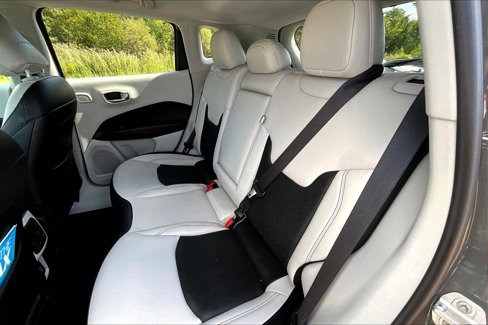 Used 2021 Jeep Compass Limited w/ Sun and Sound Group image 22