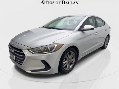 Used 2018 Hyundai Elantra SEL image 2