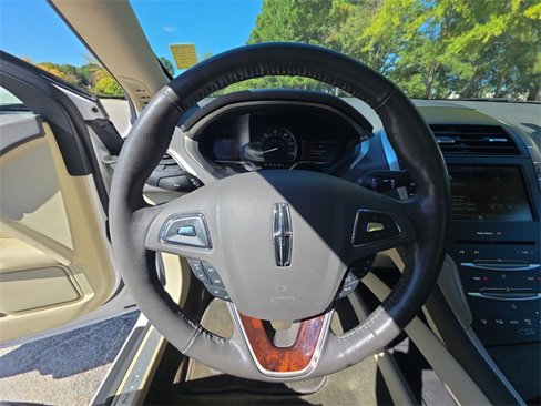 Used 2013 Lincoln MKZ Hybrid image 14