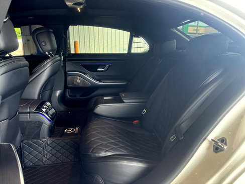 Used 2022 Mercedes-Benz S 580 4MATIC Sedan w/ AMG Line Package image 32