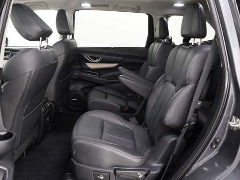 Used 2020 Subaru Ascent Limited w/ Technology Package image 16