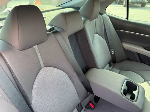 Used 2024 Toyota Camry LE w/ Convenience Package image 20