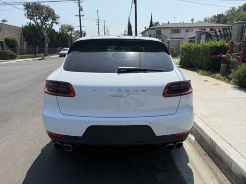Used 2018 Porsche Macan S image 4