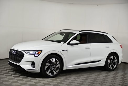 Certified 2022 Audi e-tron Premium w/ Convenience Plus Package image 2