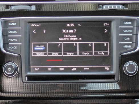 Used 2017 Volkswagen GTI SE image 19