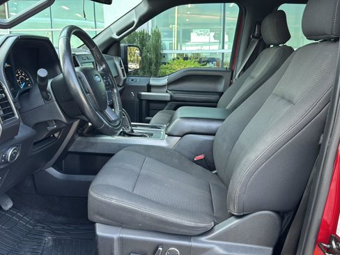 Used 2017 Ford F150 XLT w/ Equipment Group 302A Luxury image 8