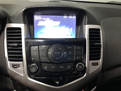 Used 2014 Chevrolet Cruze LT image 27