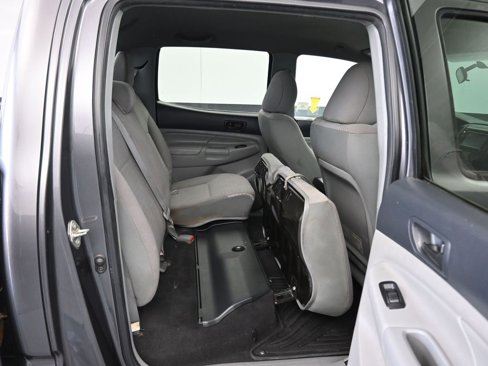 Used 2014 Toyota Tacoma PreRunner image 33