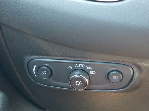 Used 2021 Chevrolet Equinox LT image 17
