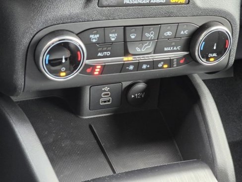 New 2025 Ford Escape ST-Line w/ Cold Weather Package image 18