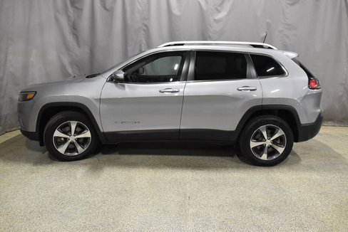 Used 2019 Jeep Cherokee Limited image 5