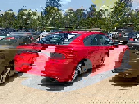Used 2022 Dodge Charger SXT image 12