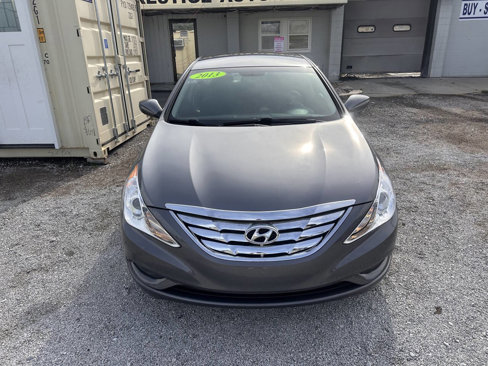Used 2013 Hyundai Sonata GLS image 2
