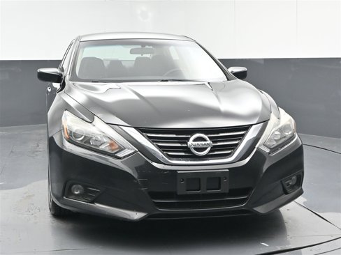 Used 2017 Nissan Altima 2.5 SR image 2