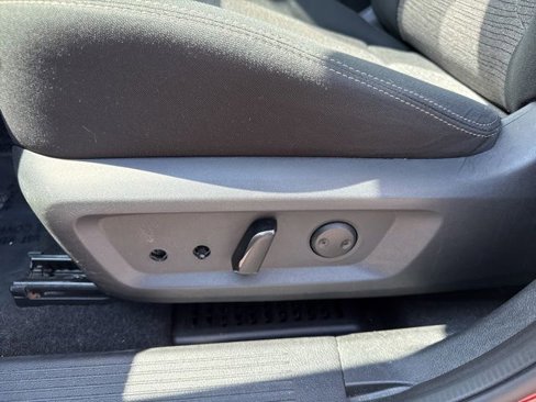 Used 2022 Nissan Rogue SV image 18