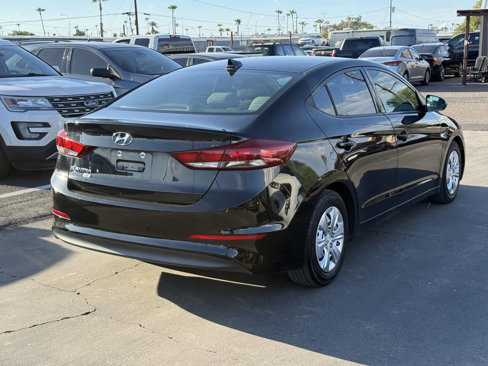 Used 2017 Hyundai Elantra SE image 10