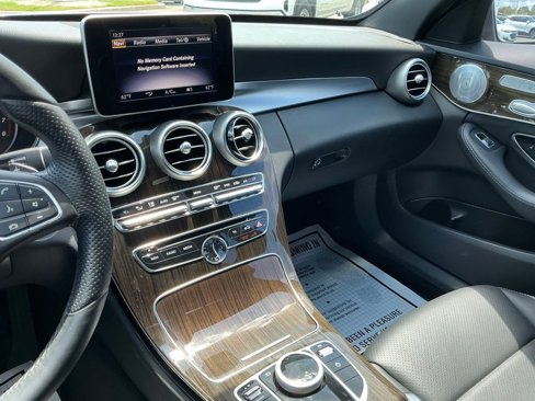Used 2018 Mercedes-Benz C 300 4MATIC Sedan image 28